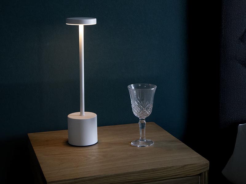 Flashlights,led Flashlights,lep Flashlights,edc Flashlights,MICRO flashlights,LEP tactical Flashlights,Laser Flashlights,LEP tactical Laser Flashlights,USB C flashlights,Flashlights manufacturers,Clover